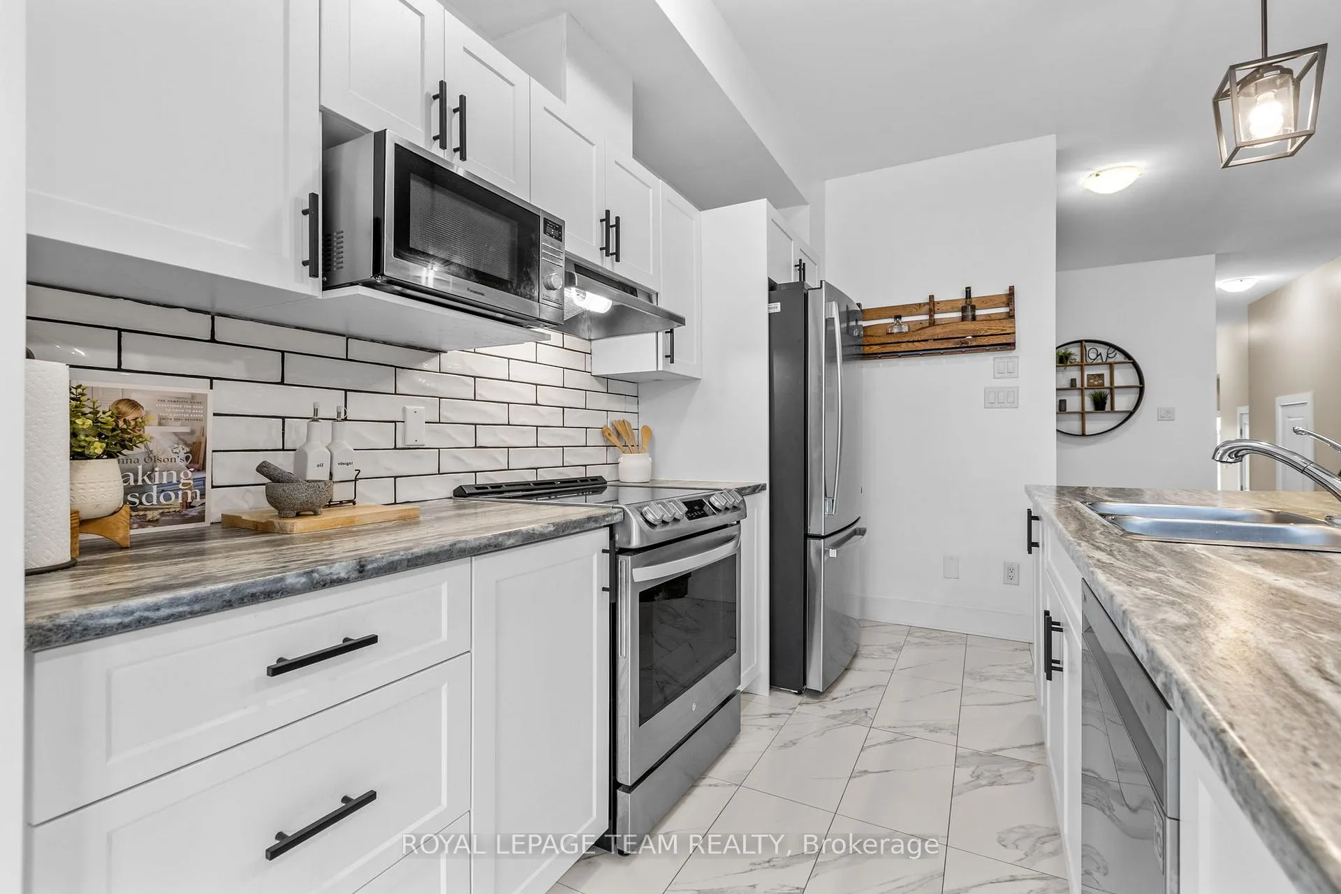 Photo 10 of 20 Antonakos Drive, Carleton Place — HOMEH