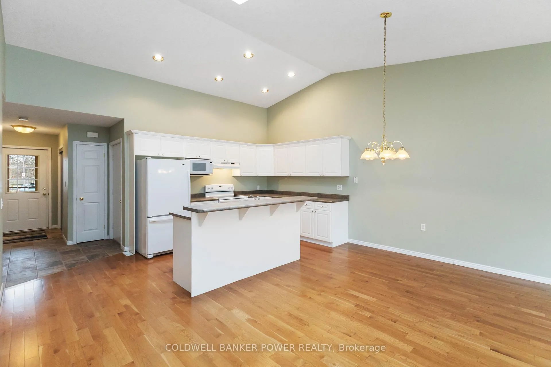 Photo 10 of Unit 23, 680 Commissioners Road W, London, South M — HOMEH