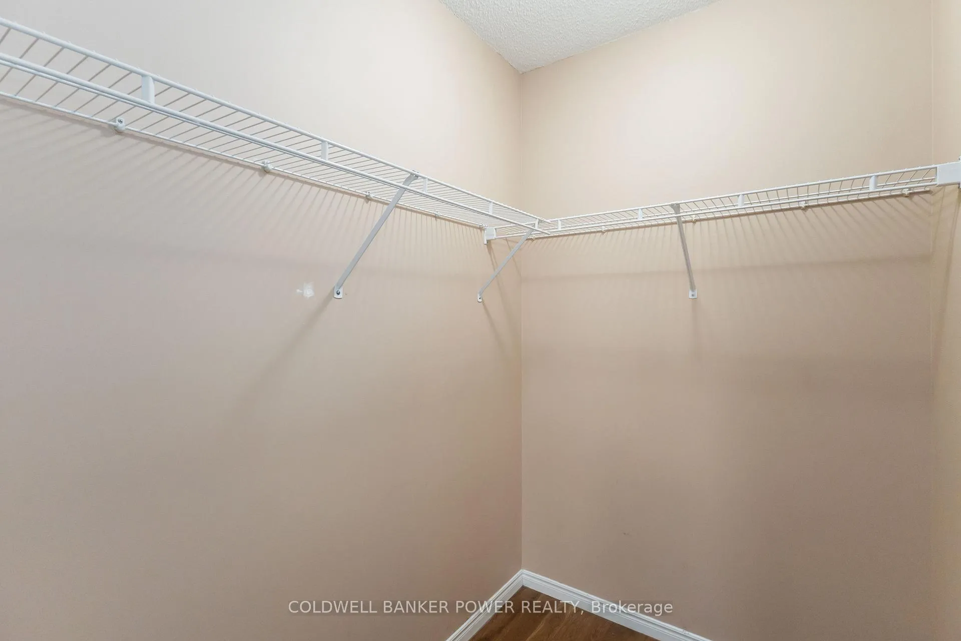 Photo 22 of Unit 23, 680 Commissioners Road W, London, South M — HOMEH