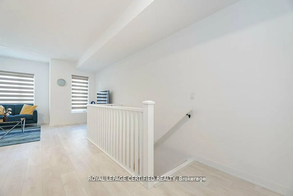 Photo 6 of Unit 31, 1095 Cooke Boulevard, Burlington, LaSalle — HOMEH