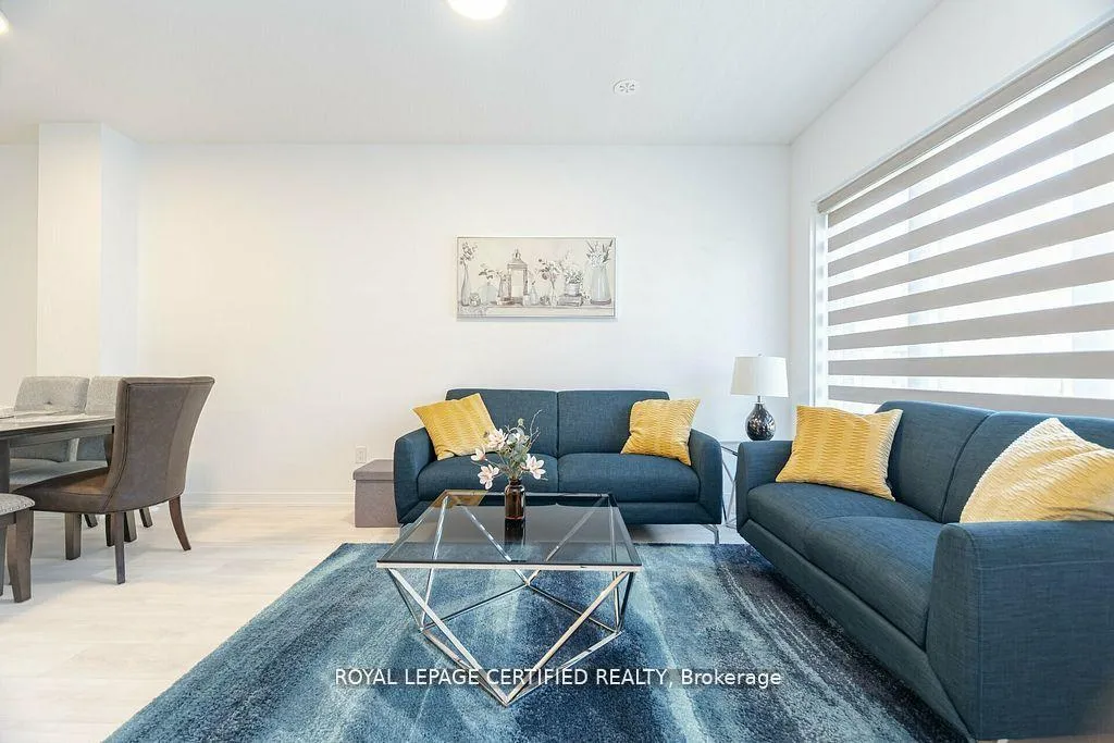 Photo 12 of Unit 31, 1095 Cooke Boulevard, Burlington, LaSalle — HOMEH
