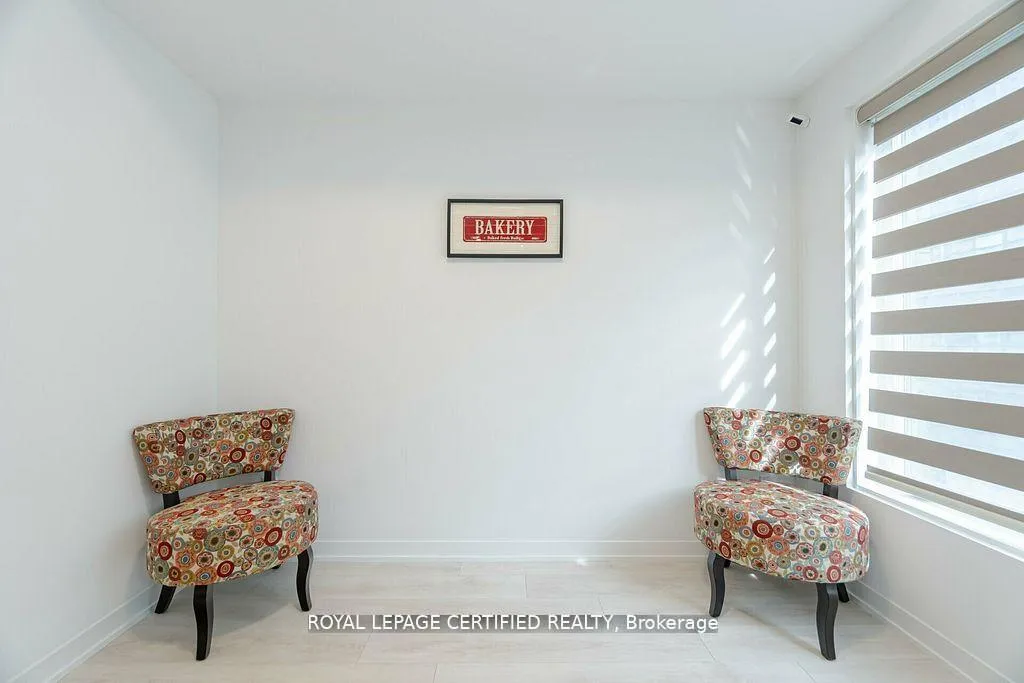 Photo 14 of Unit 31, 1095 Cooke Boulevard, Burlington, LaSalle — HOMEH
