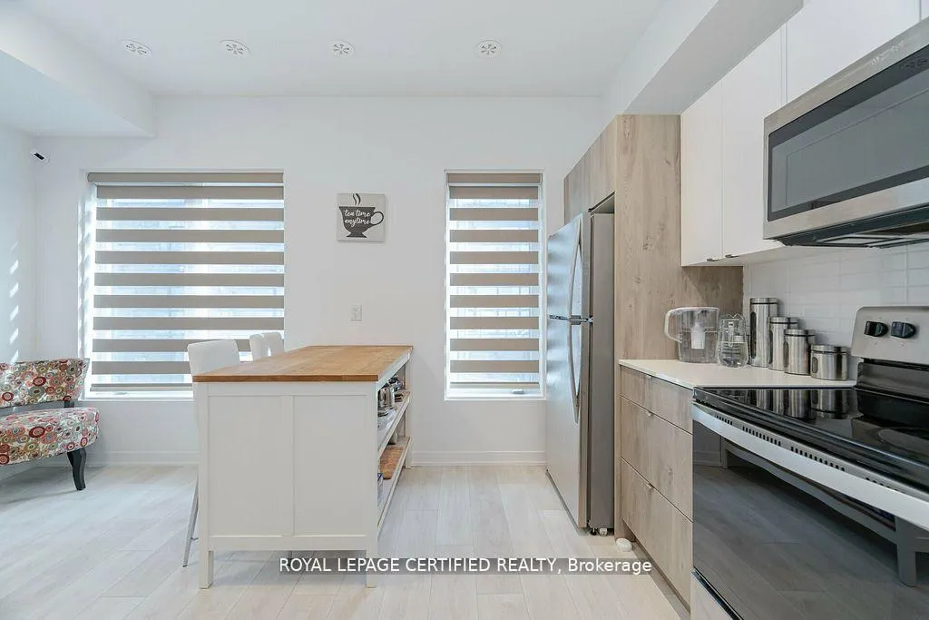 Photo 18 of Unit 31, 1095 Cooke Boulevard, Burlington, LaSalle — HOMEH