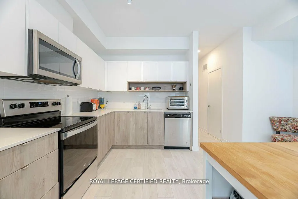Photo 19 of Unit 31, 1095 Cooke Boulevard, Burlington, LaSalle — HOMEH