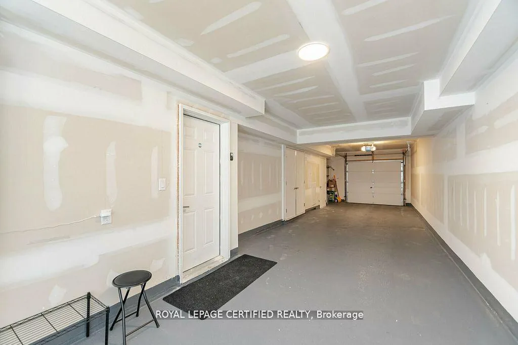 Photo 38 of Unit 31, 1095 Cooke Boulevard, Burlington, LaSalle — HOMEH