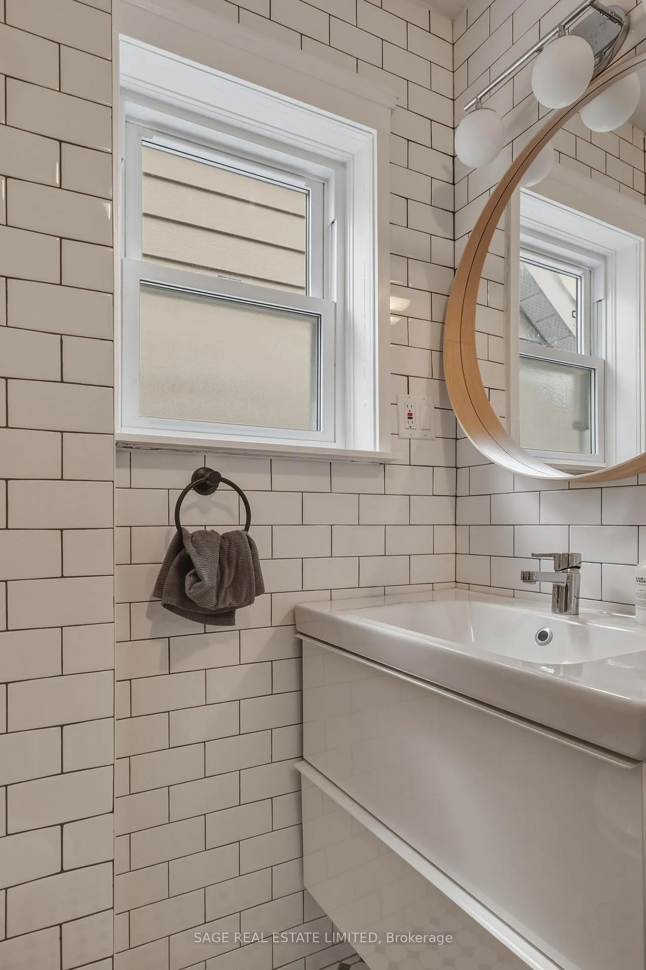 Photo 20 of 14 Newman Avenue, Toronto, Crescent Town — HOMEH