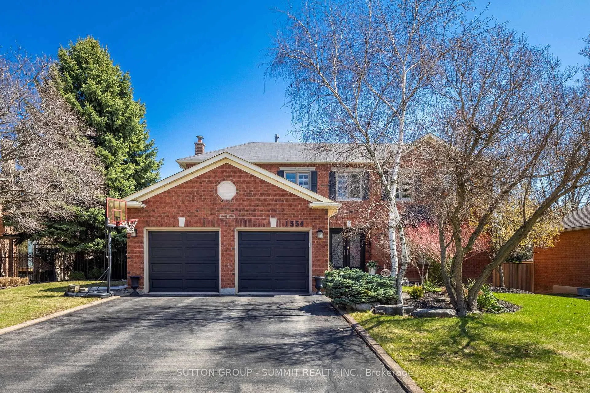 Photo 1 of 1354 Winterberry Drive, Burlington, Tyandaga — HOMEH