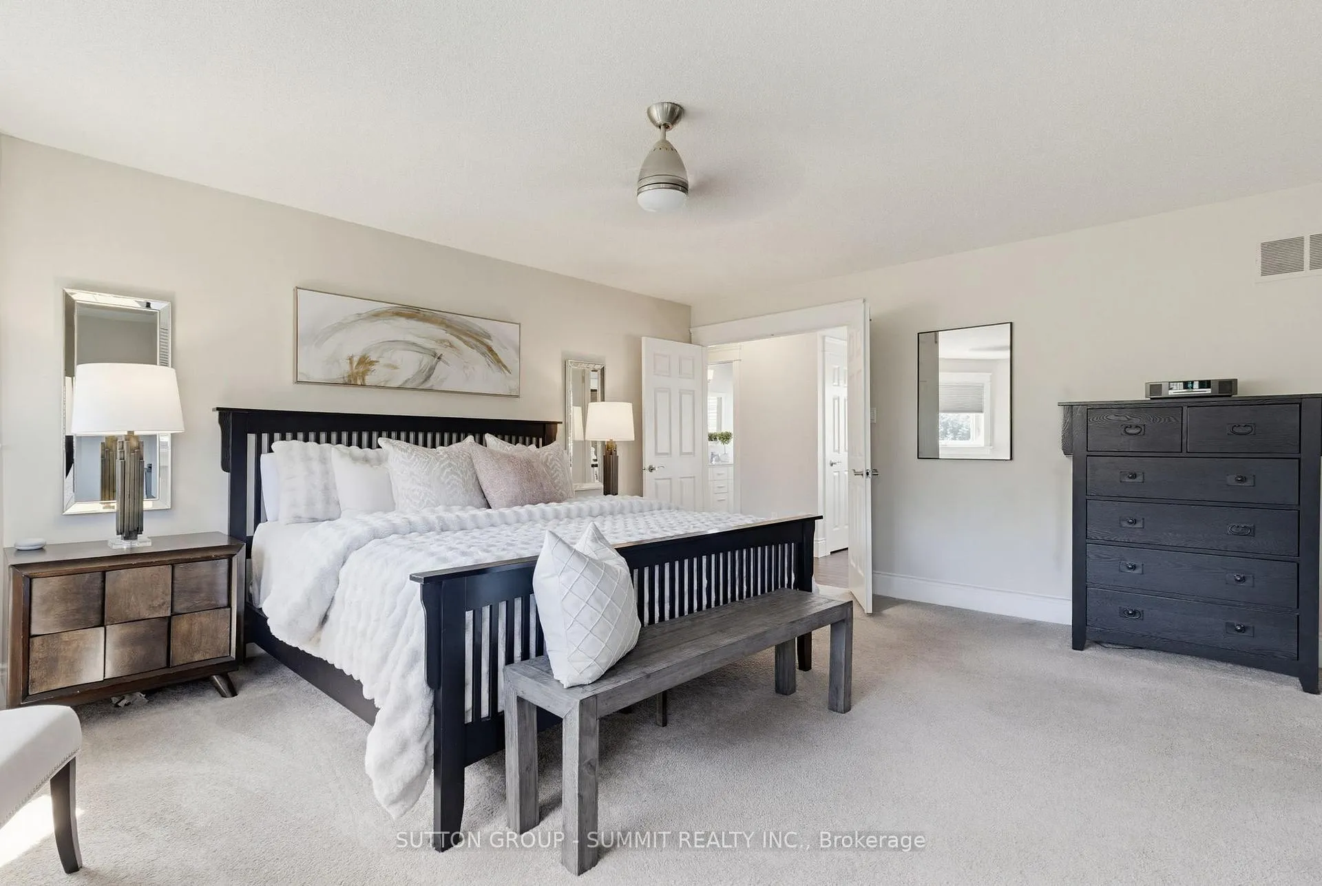 Photo 23 of 1354 Winterberry Drive, Burlington, Tyandaga — HOMEH