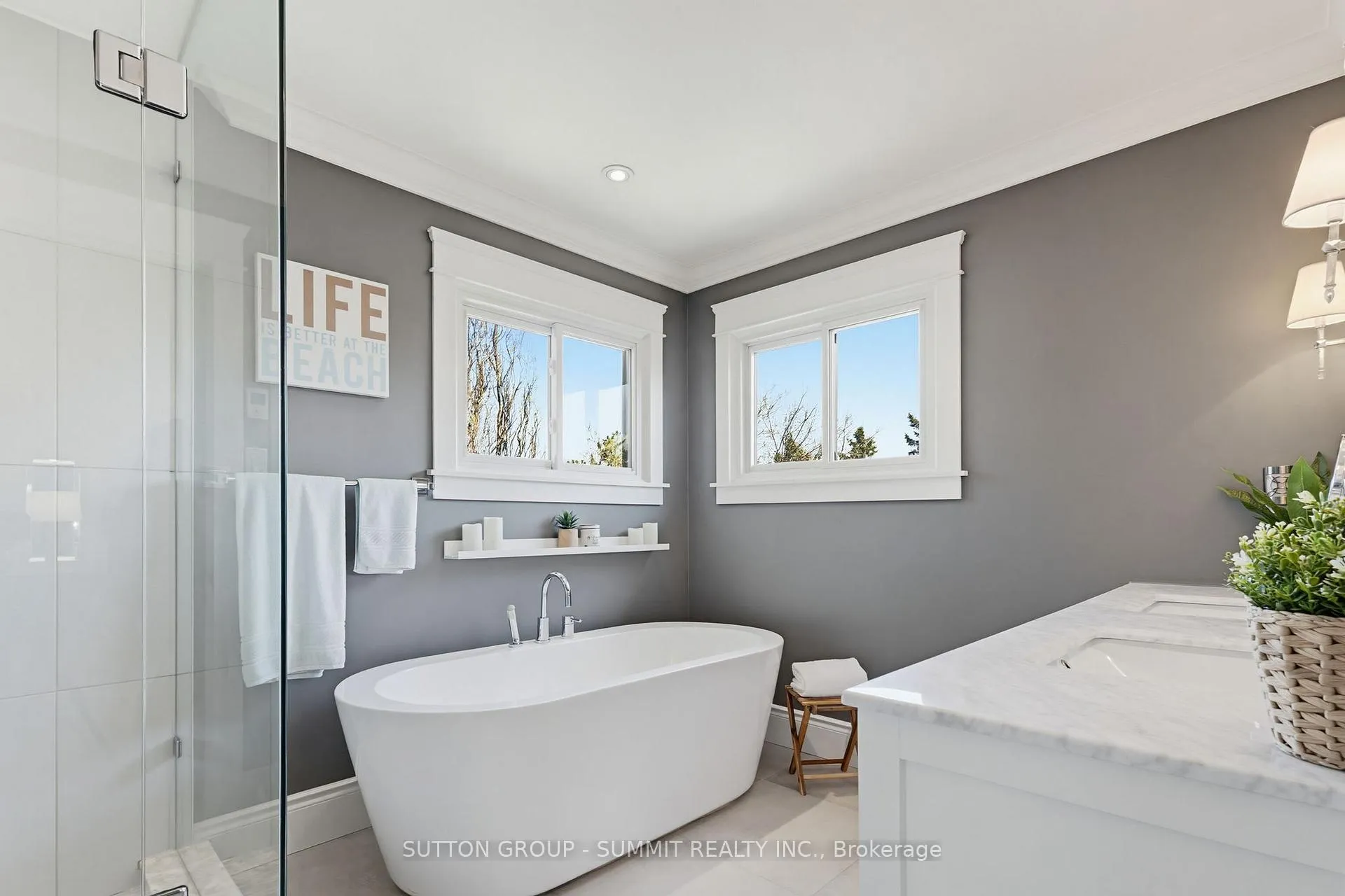Photo 24 of 1354 Winterberry Drive, Burlington, Tyandaga — HOMEH