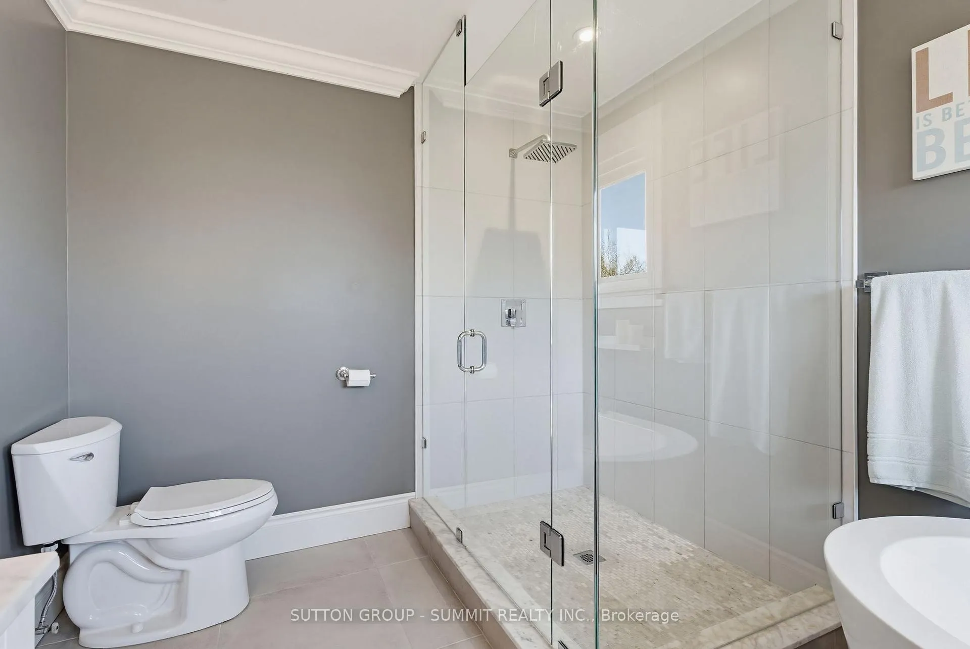 Photo 26 of 1354 Winterberry Drive, Burlington, Tyandaga — HOMEH