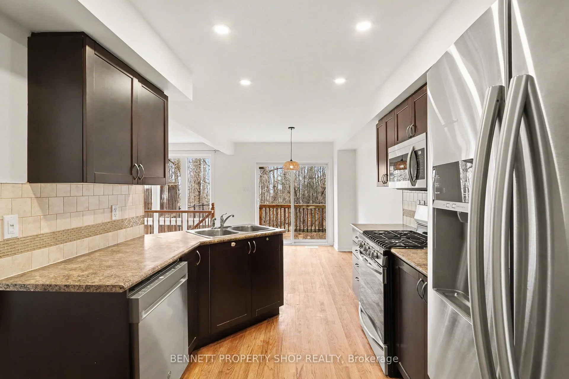 Photo 4 of 204 Talltree Crescent, Ottawa, Stittsville (Central) — HOMEH