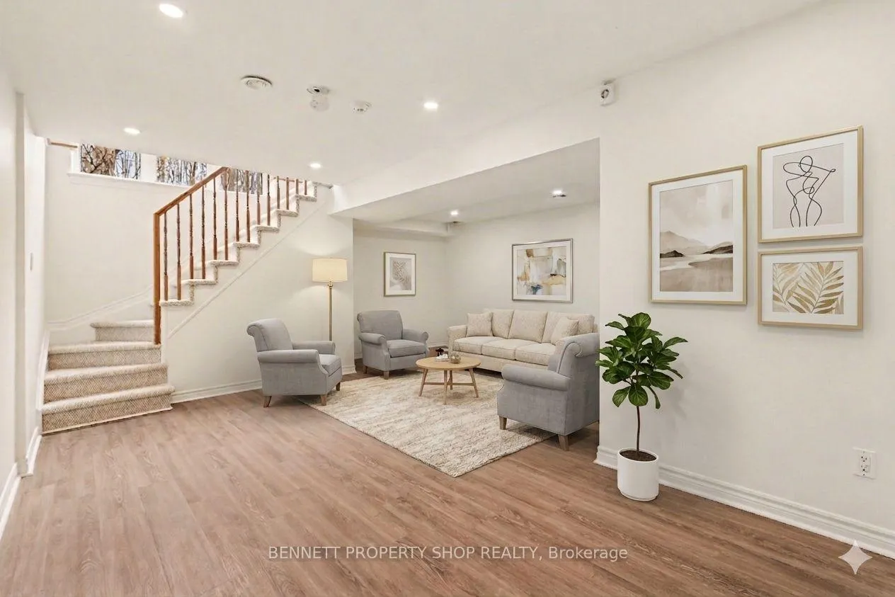 Photo 13 of 204 Talltree Crescent, Ottawa, Stittsville (Central) — HOMEH