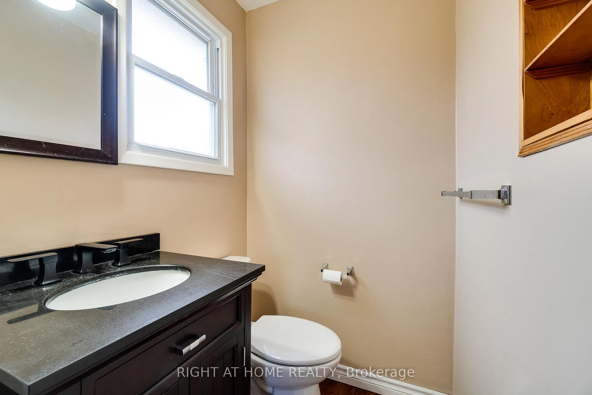 Photo 29 of 109 Rexway Drive, Halton Hills, Georgetown — HOMEH