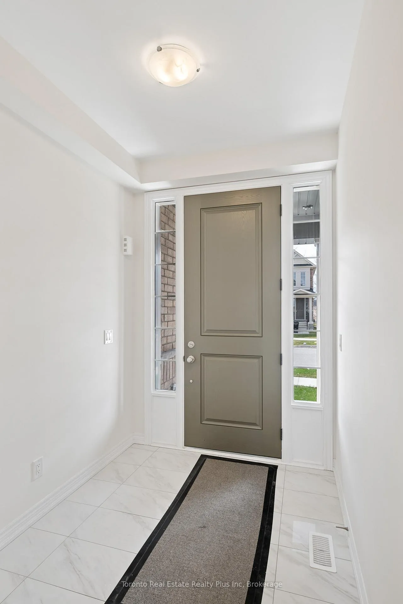 Photo 7 of 241 Broadacre Drive, Kitchener — HOMEH