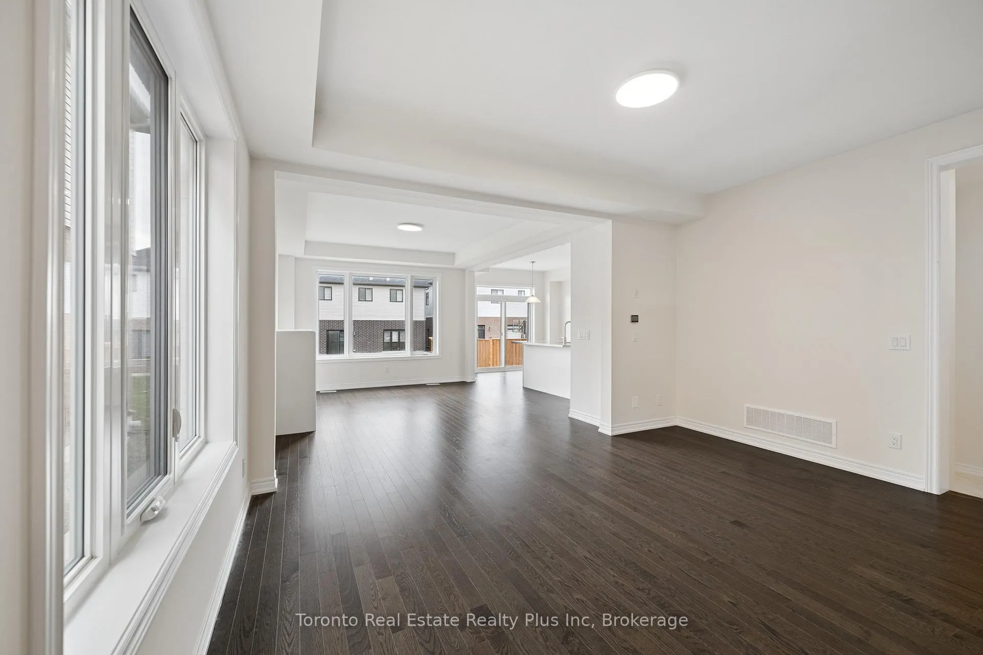 Photo 8 of 241 Broadacre Drive, Kitchener — HOMEH