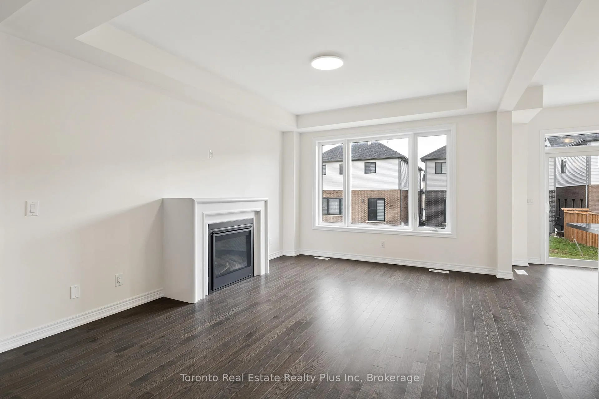 Photo 11 of 241 Broadacre Drive, Kitchener — HOMEH
