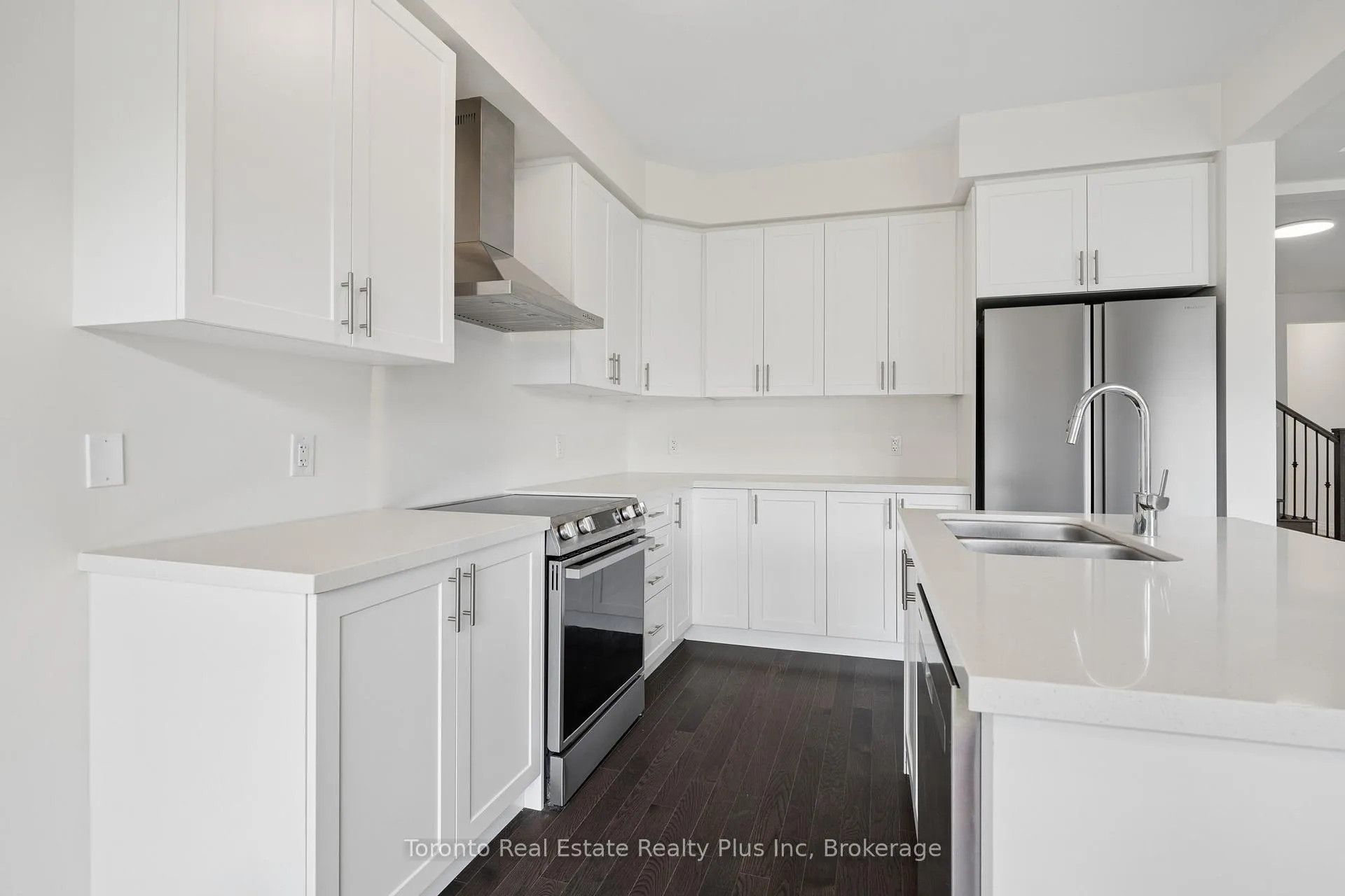 Photo 17 of 241 Broadacre Drive, Kitchener — HOMEH