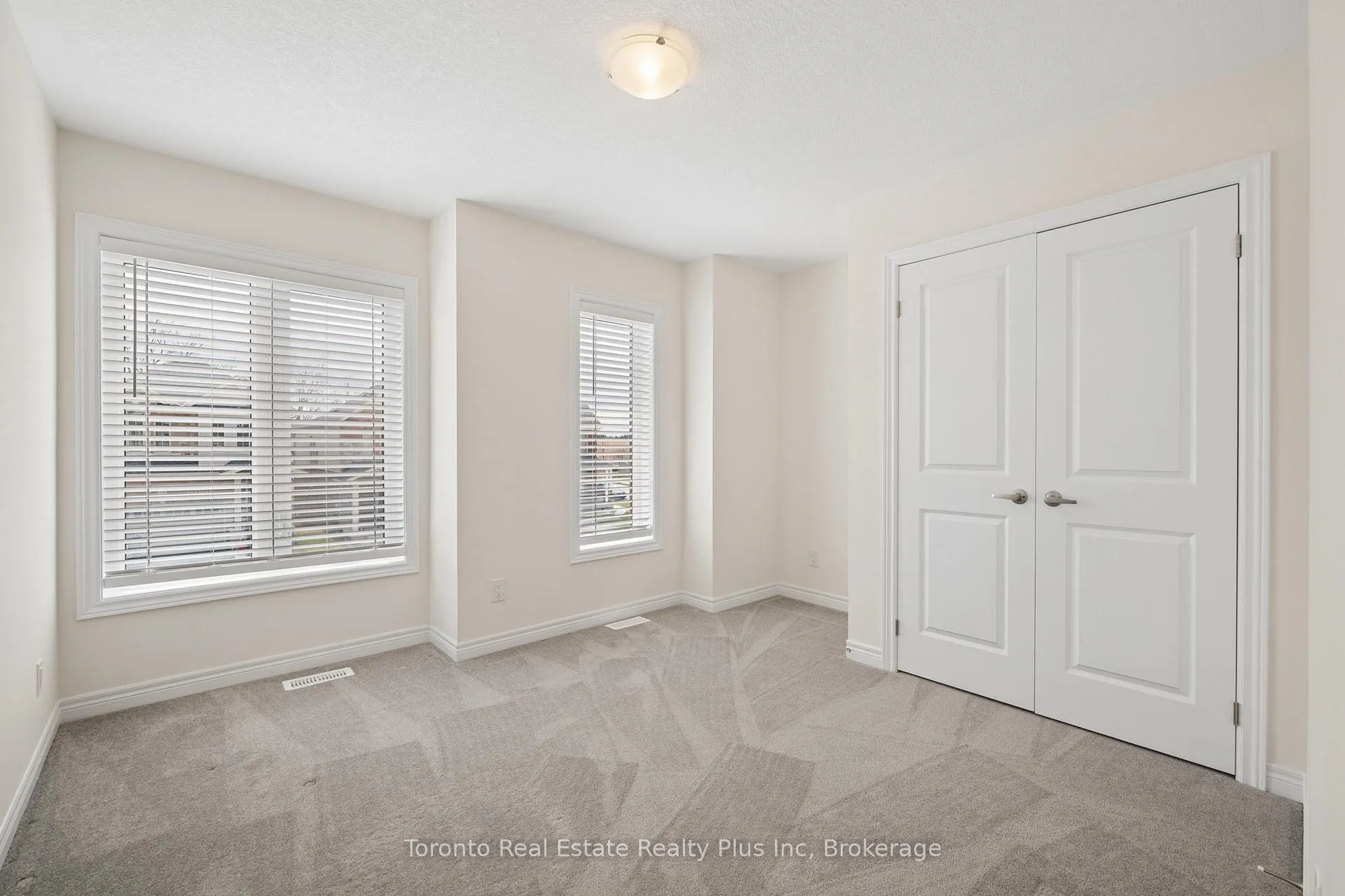 Photo 25 of 241 Broadacre Drive, Kitchener — HOMEH