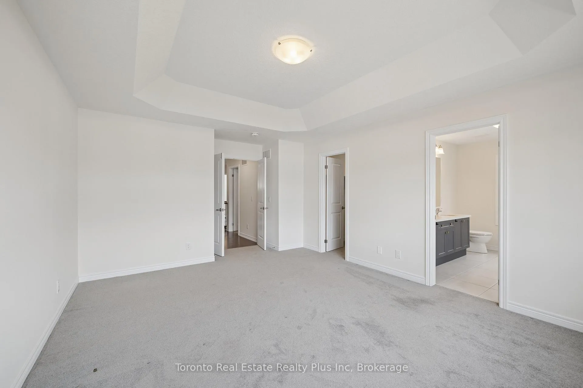 Photo 33 of 241 Broadacre Drive, Kitchener — HOMEH