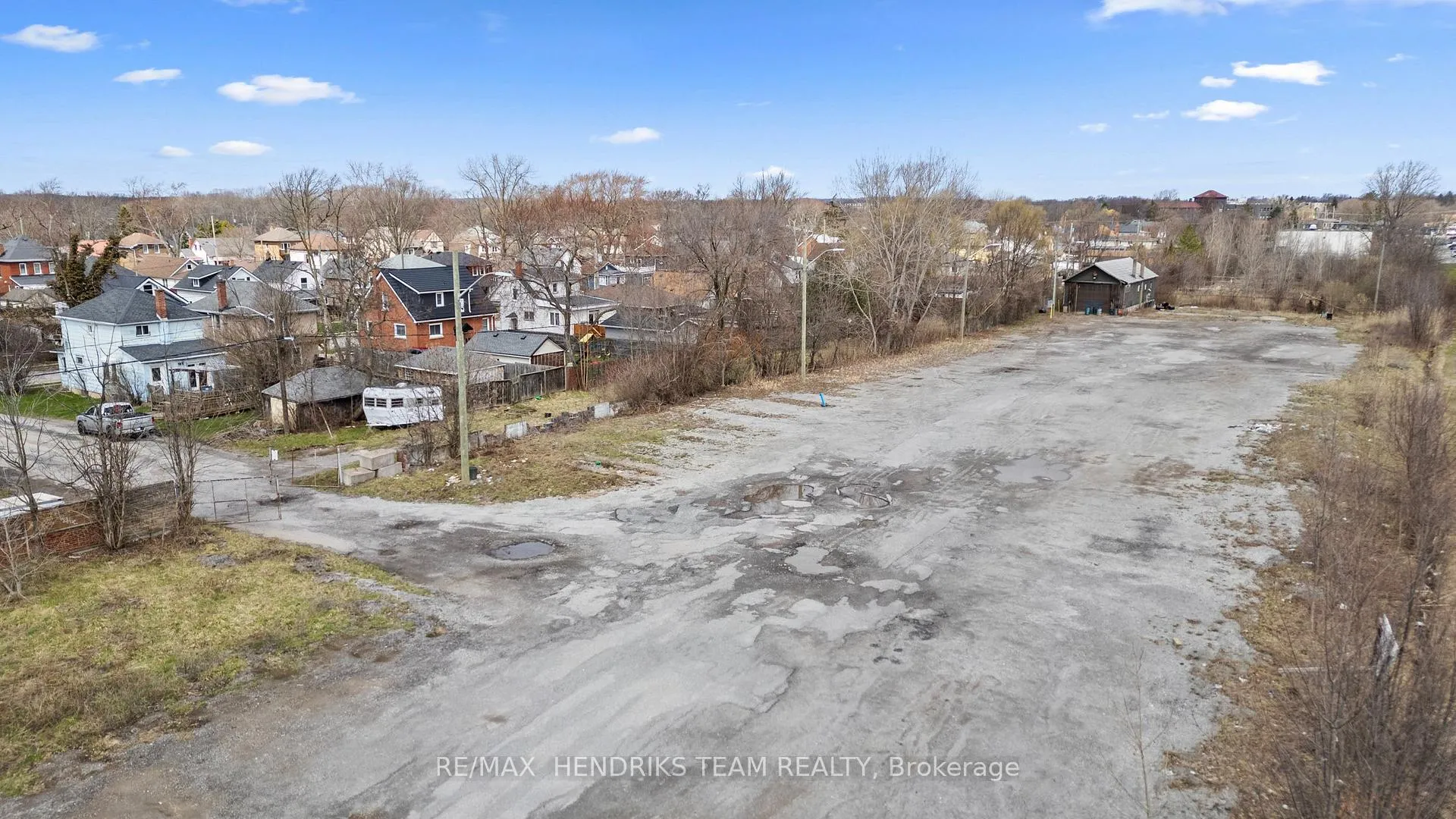 Photo 20 of 1 Drew Street, Welland, Broadway — HOMEH