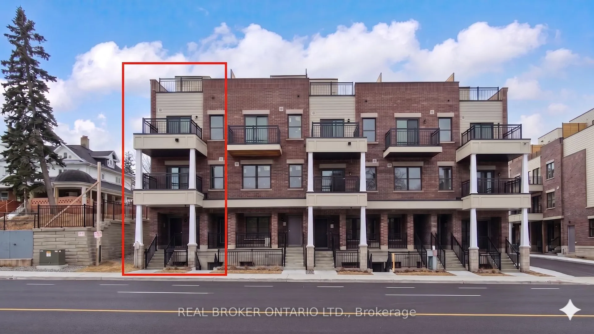 Photo 1 of Unit 216, 15100 Yonge Street N, Aurora, Aurora Village — HOMEH