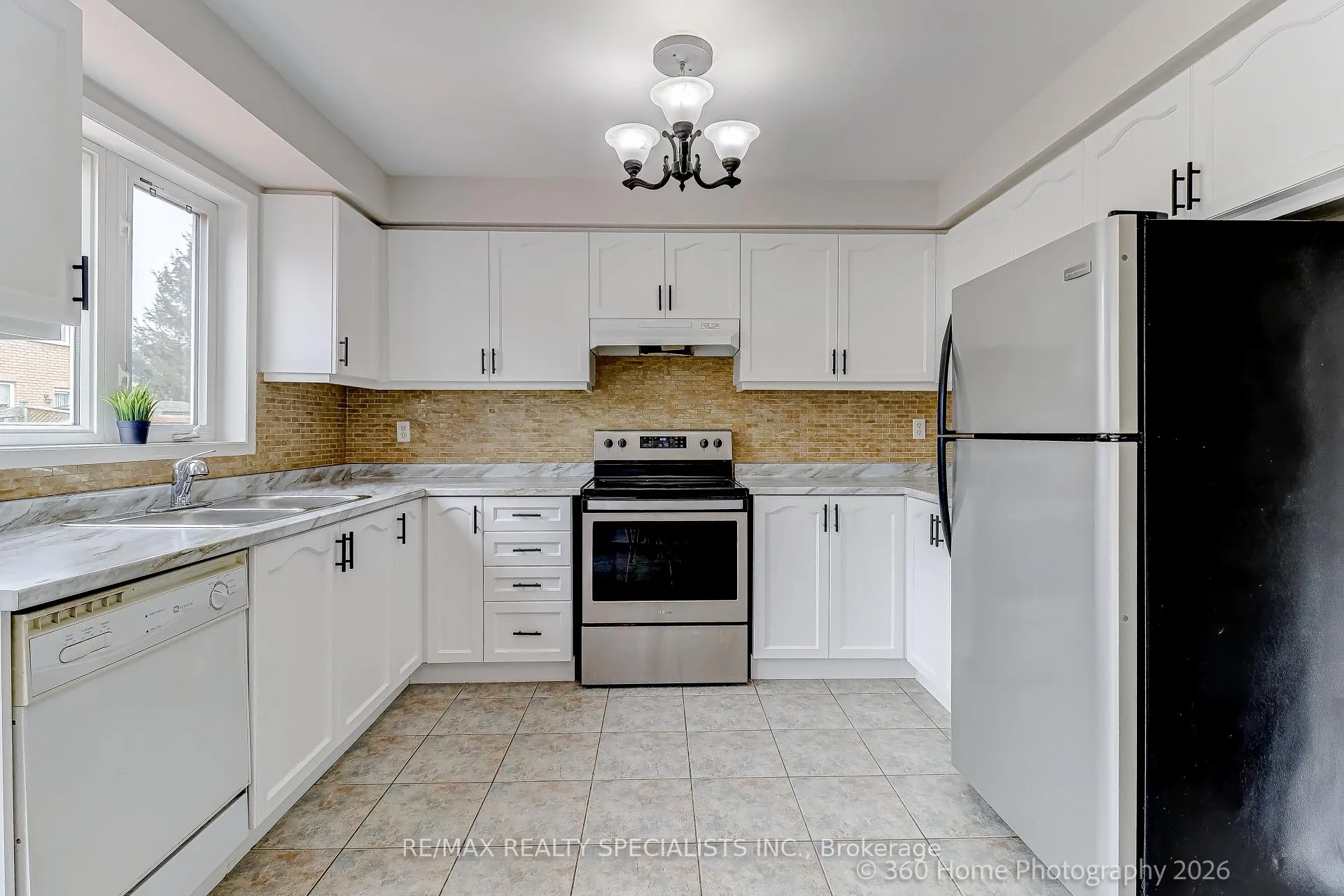Photo 13 of 233 Sherwood Road, Milton, Dempsey — HOMEH
