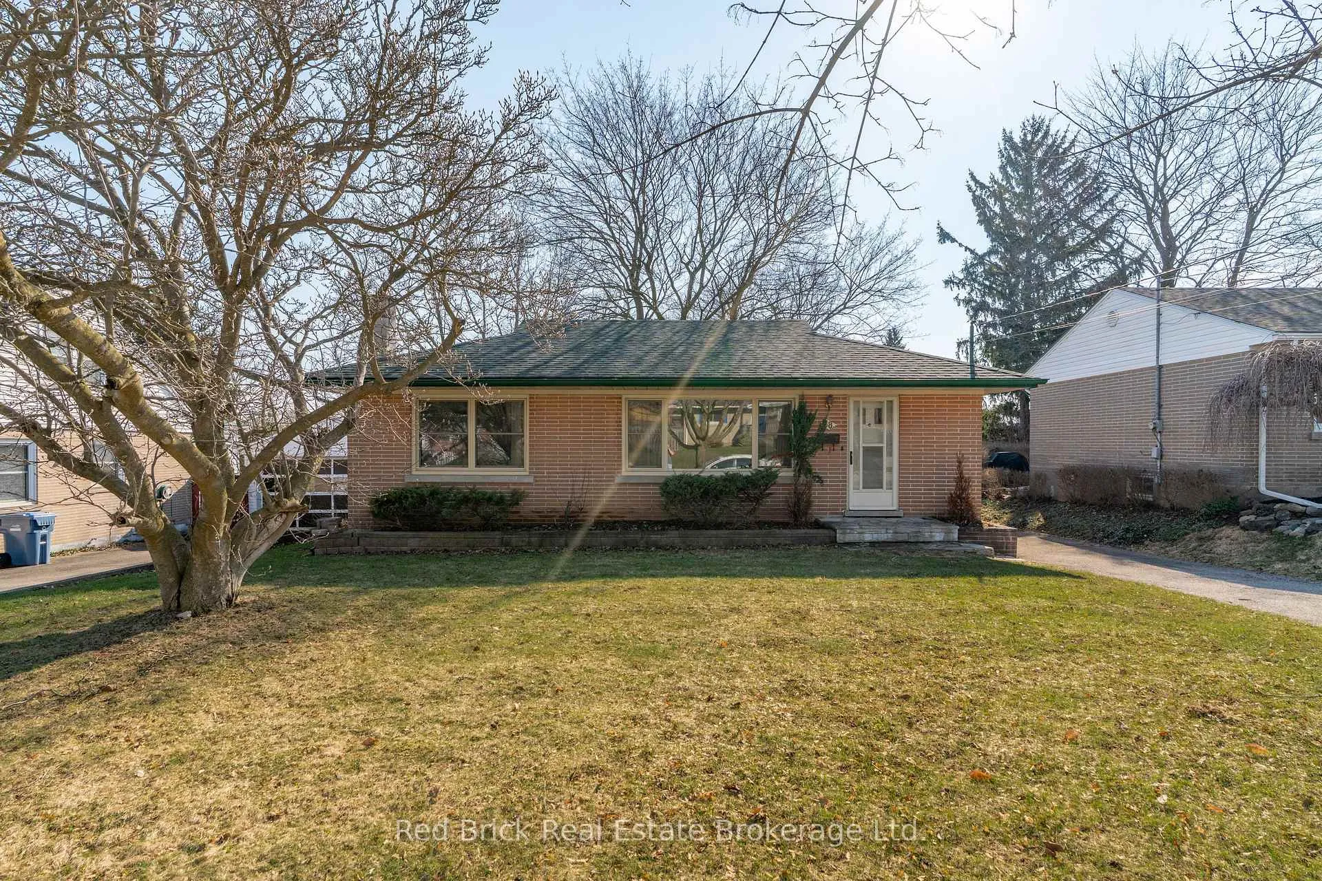 Photo 2 of 38 Dumbarton Street, Guelph, Riverside Park — HOMEH