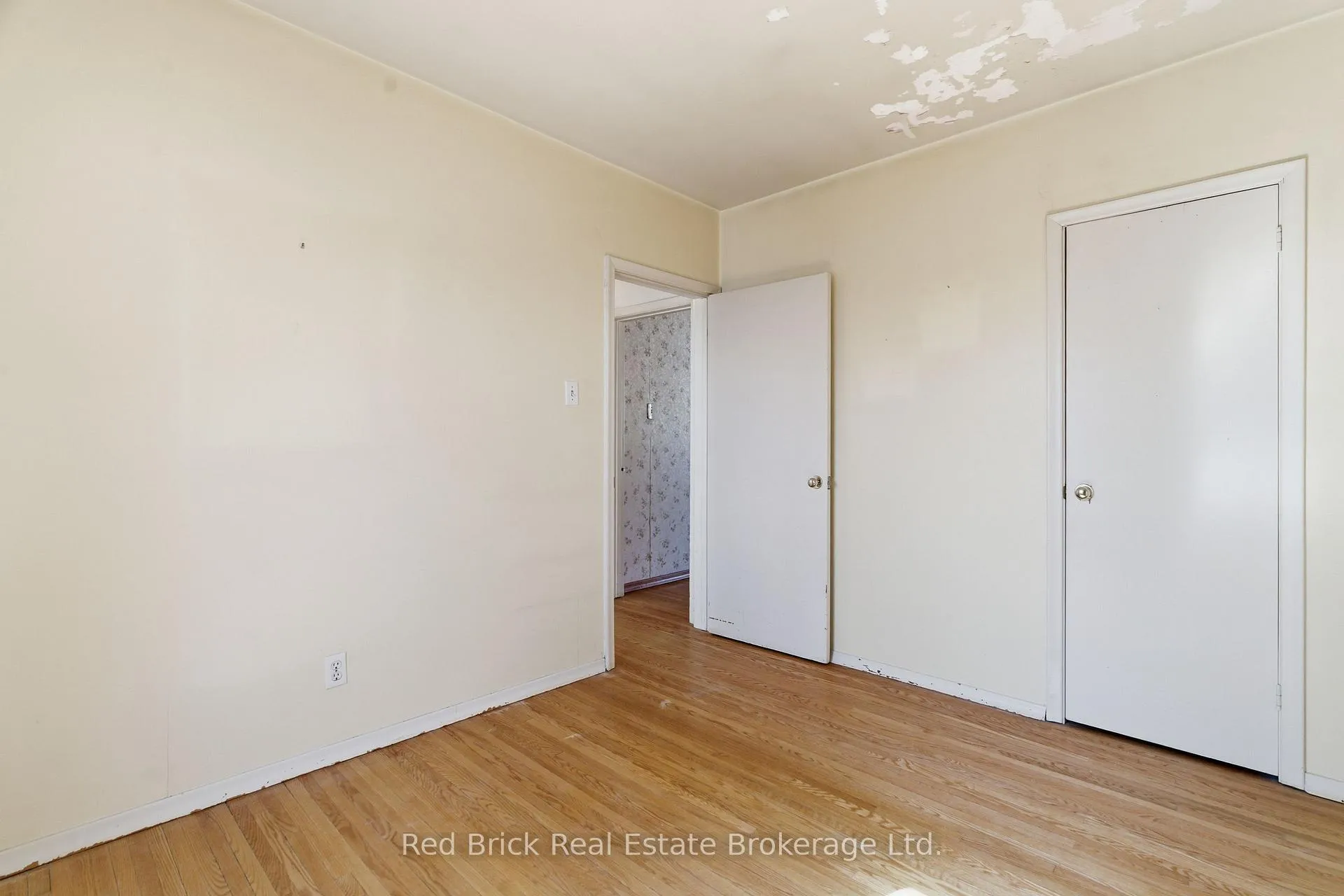 Photo 21 of 38 Dumbarton Street, Guelph, Riverside Park — HOMEH