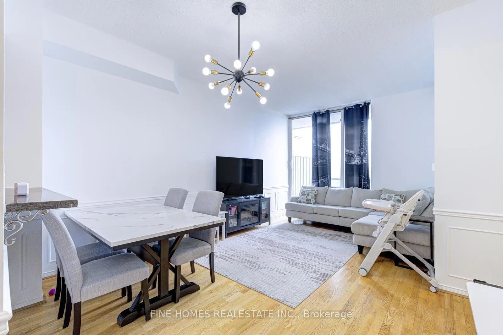 Photo 12 of 1 Emerald Lane, Vaughan, Crestwood-Springfarm-Yorkhill — HOMEH