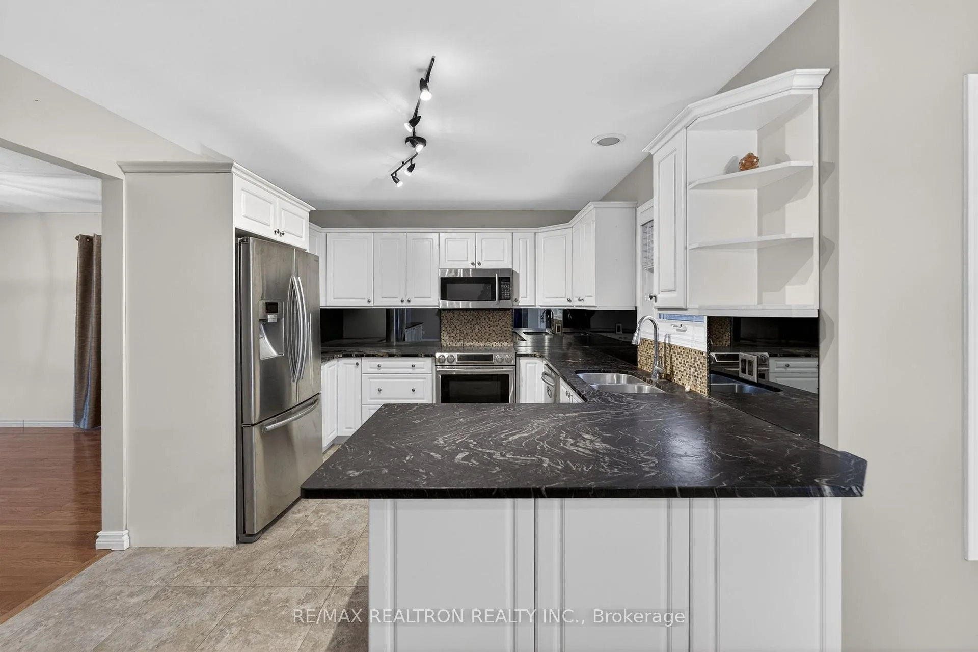 Photo 12 of 3129 Westridge Boulevard, Peterborough, Monaghan Ward 2 — HOMEH