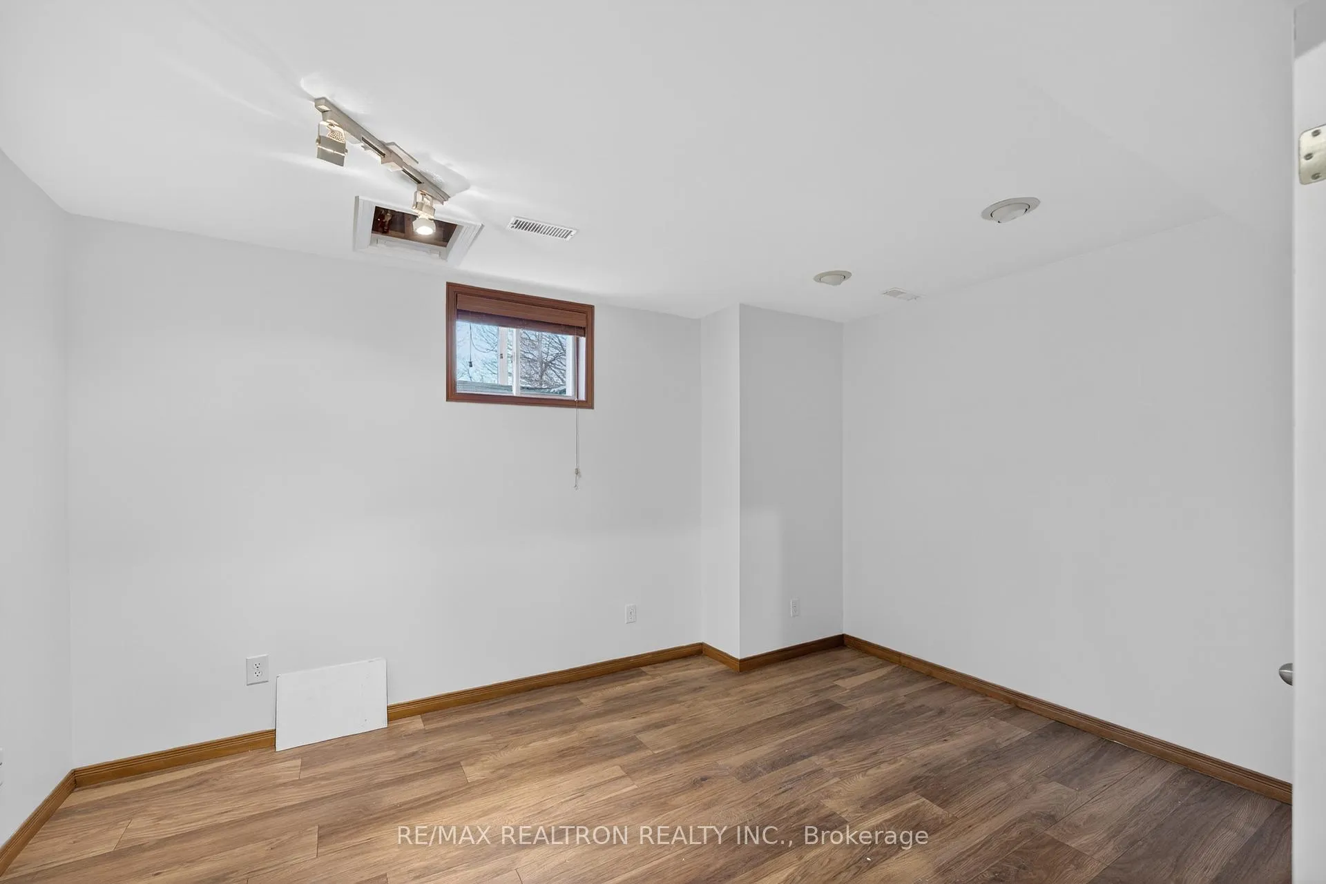 Photo 19 of 3129 Westridge Boulevard, Peterborough, Monaghan Ward 2 — HOMEH