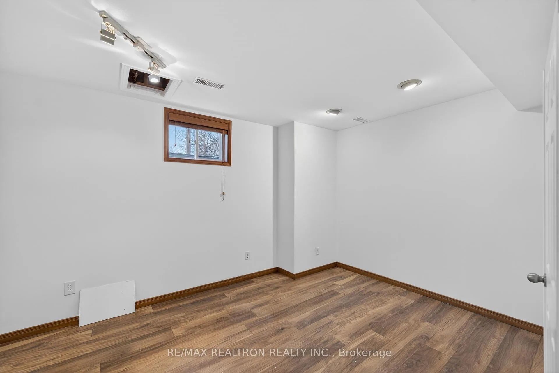 Photo 21 of 3129 Westridge Boulevard, Peterborough, Monaghan Ward 2 — HOMEH
