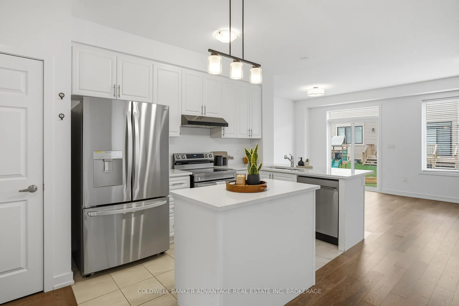 Photo 6 of 21 Blackberry Lane, Thorold, Hurricane/Merrittville — HOMEH
