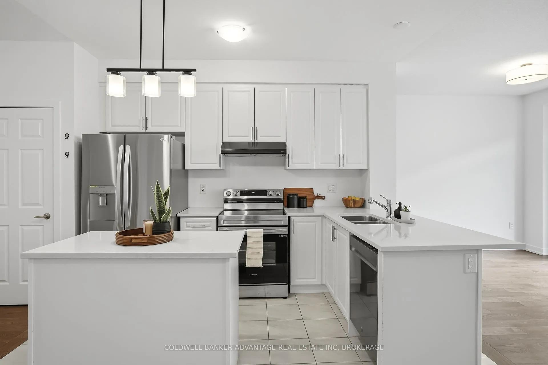 Photo 7 of 21 Blackberry Lane, Thorold, Hurricane/Merrittville — HOMEH