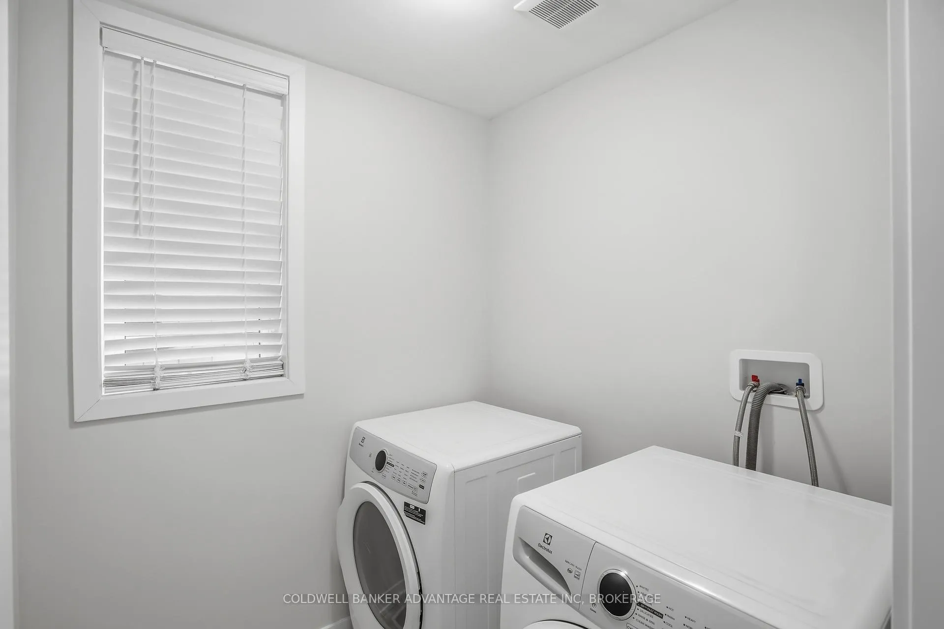 Photo 22 of 21 Blackberry Lane, Thorold, Hurricane/Merrittville — HOMEH