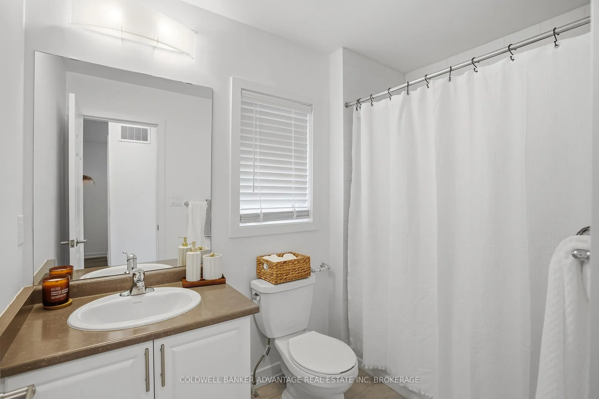 Photo 24 of 21 Blackberry Lane, Thorold, Hurricane/Merrittville — HOMEH