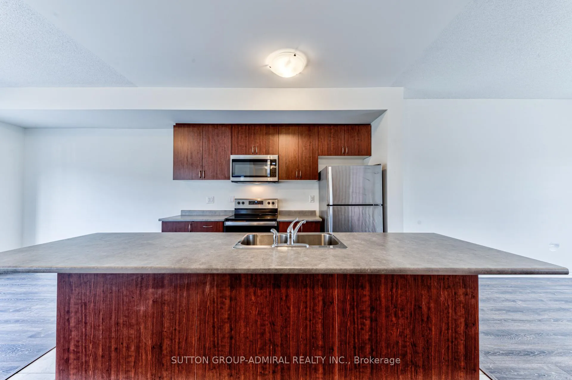 Photo 17 of 117 Sandhill Crane Drive, Wasaga Beach — HOMEH