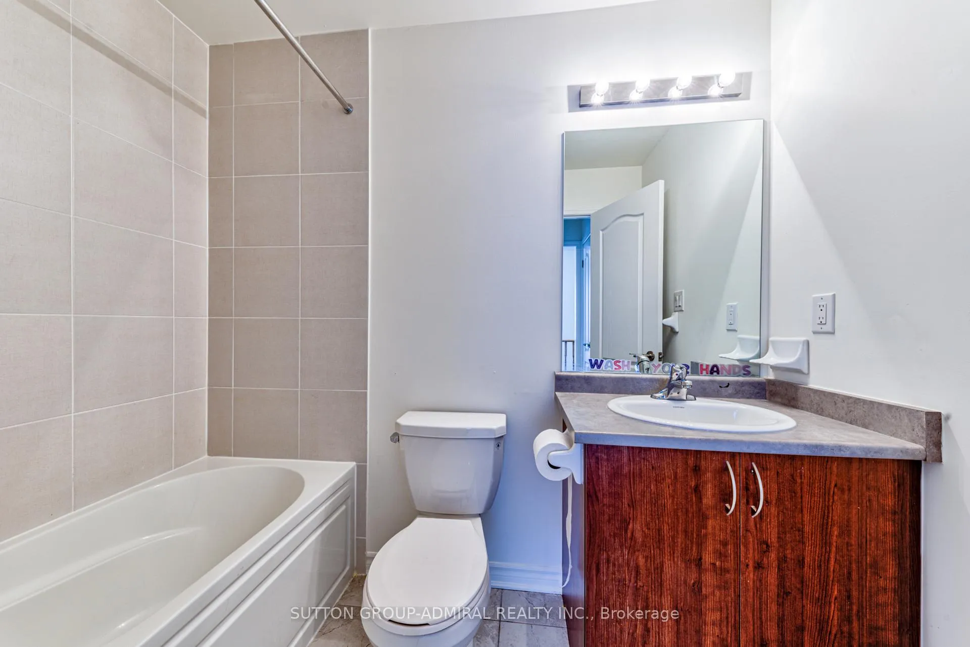 Photo 36 of 117 Sandhill Crane Drive, Wasaga Beach — HOMEH