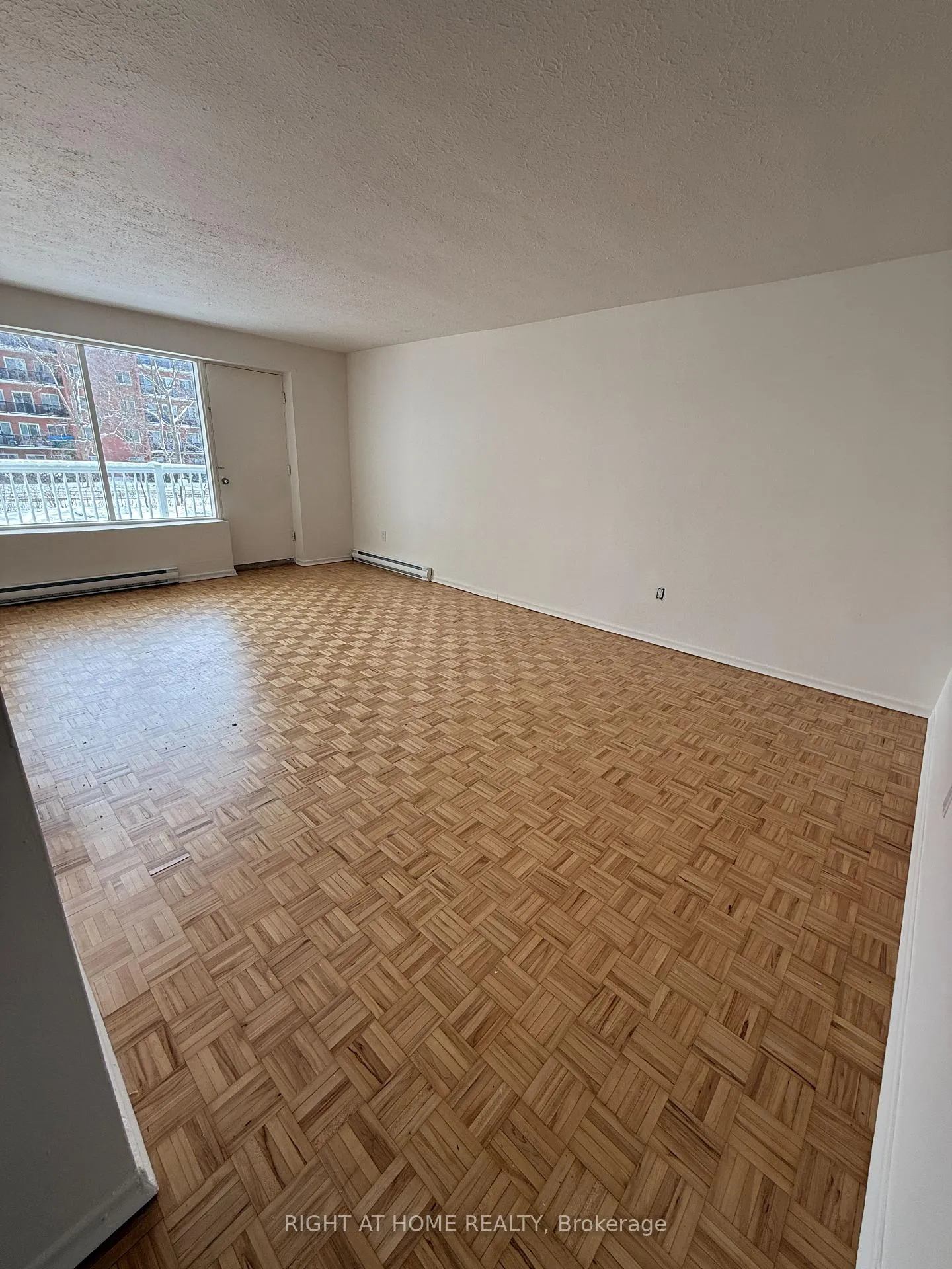 Photo 5 of Unit 206, 95 Taunton Road E, Oshawa, Centennial — HOMEH