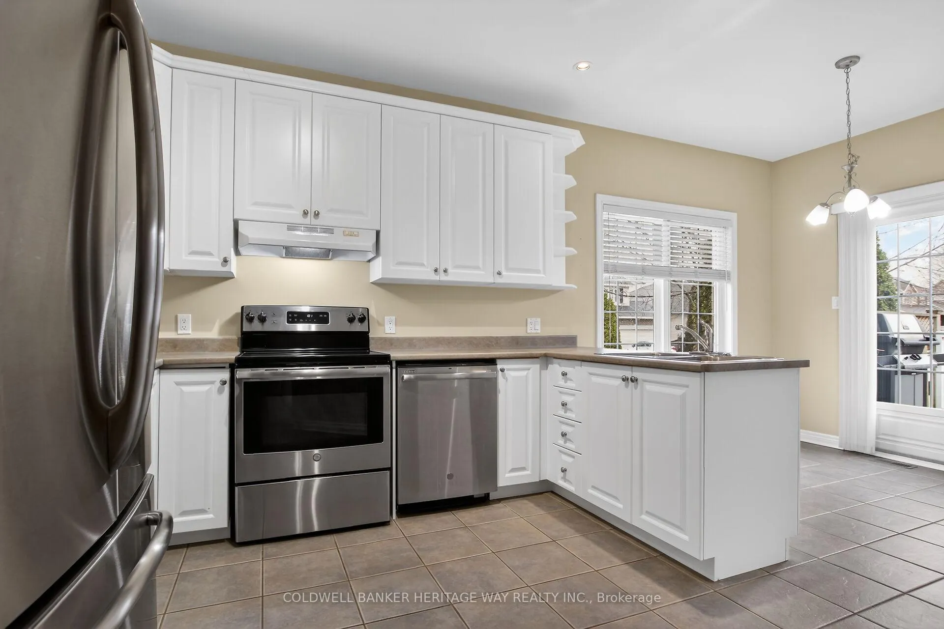 Photo 10 of 280 Sarah Street, Carleton Place — HOMEH