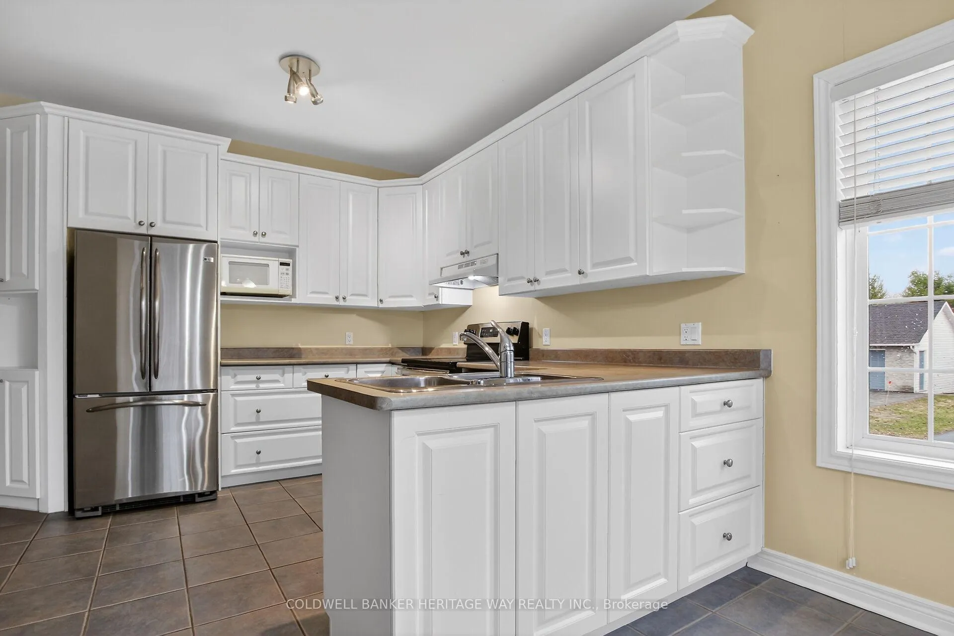 Photo 13 of 280 Sarah Street, Carleton Place — HOMEH