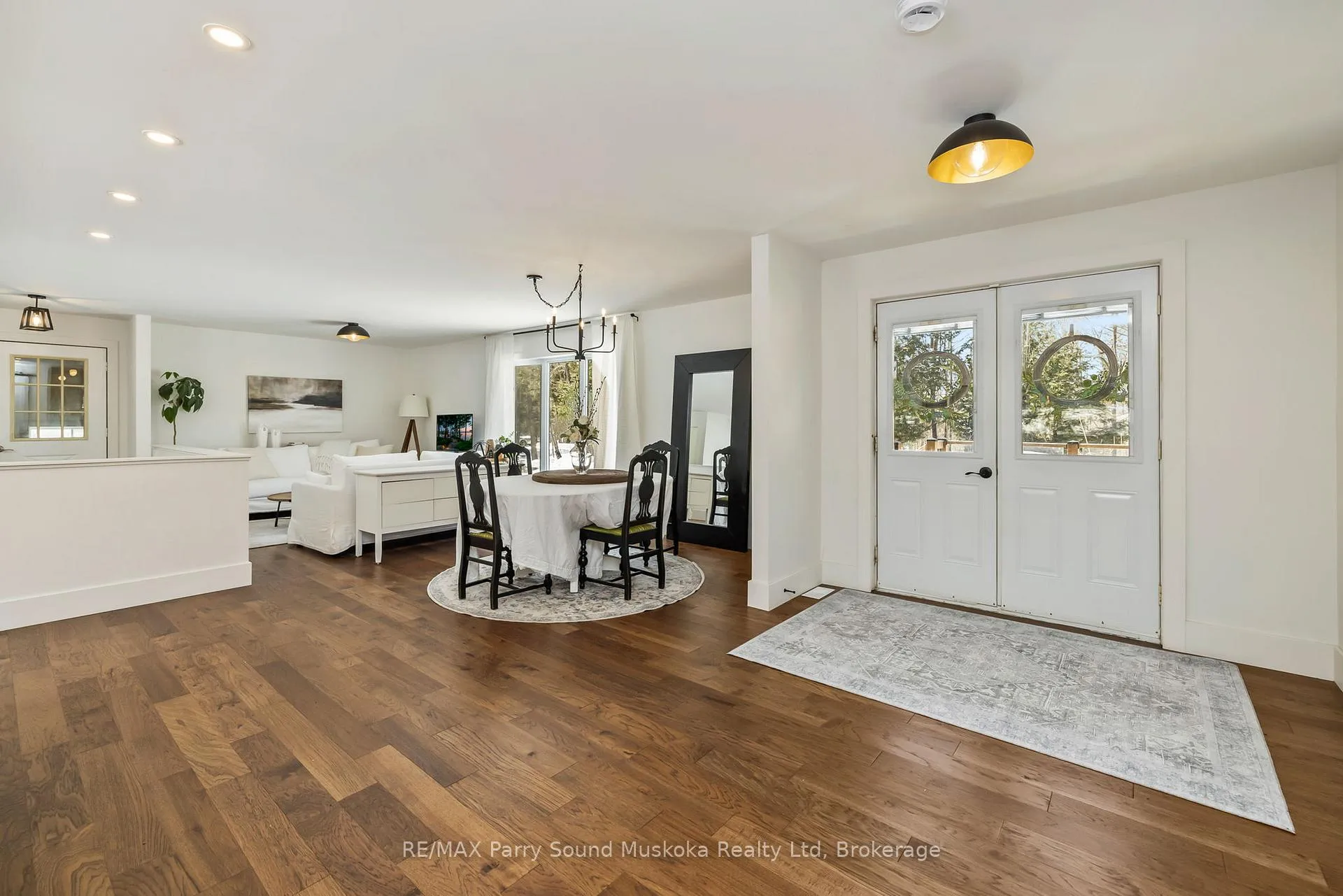 Photo 9 of 31 Lake Forest Drive, McDougall — HOMEH