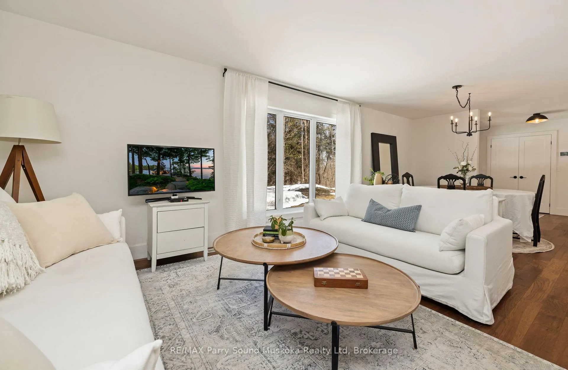 Photo 14 of 31 Lake Forest Drive, McDougall — HOMEH