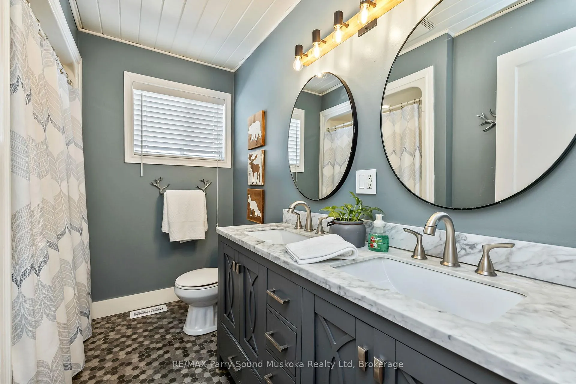 Photo 23 of 31 Lake Forest Drive, McDougall — HOMEH