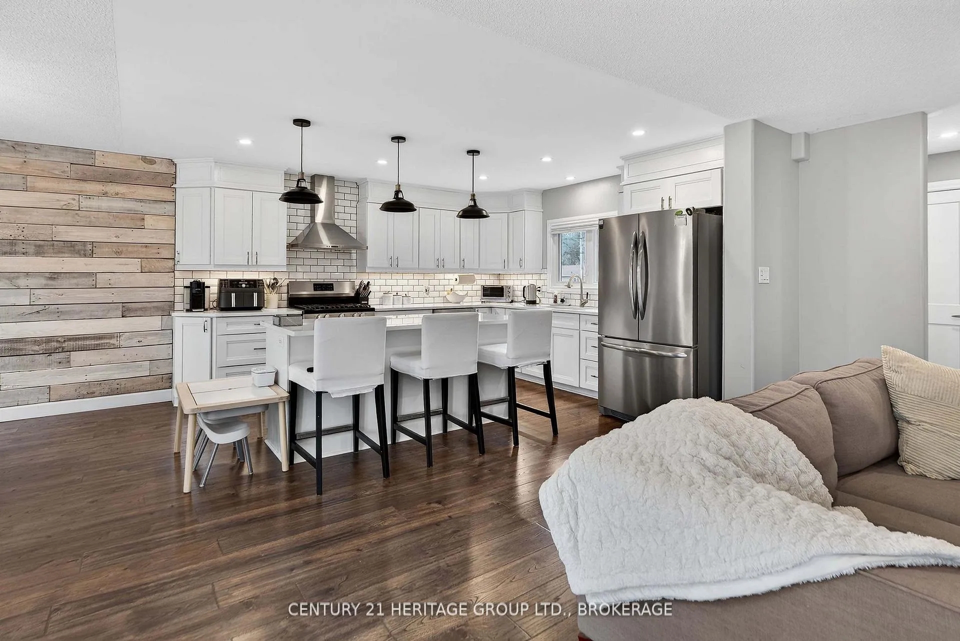 Photo 7 of 981 Woodbine Road, Kingston, North of Taylor-Kidd Blvd — HOMEH