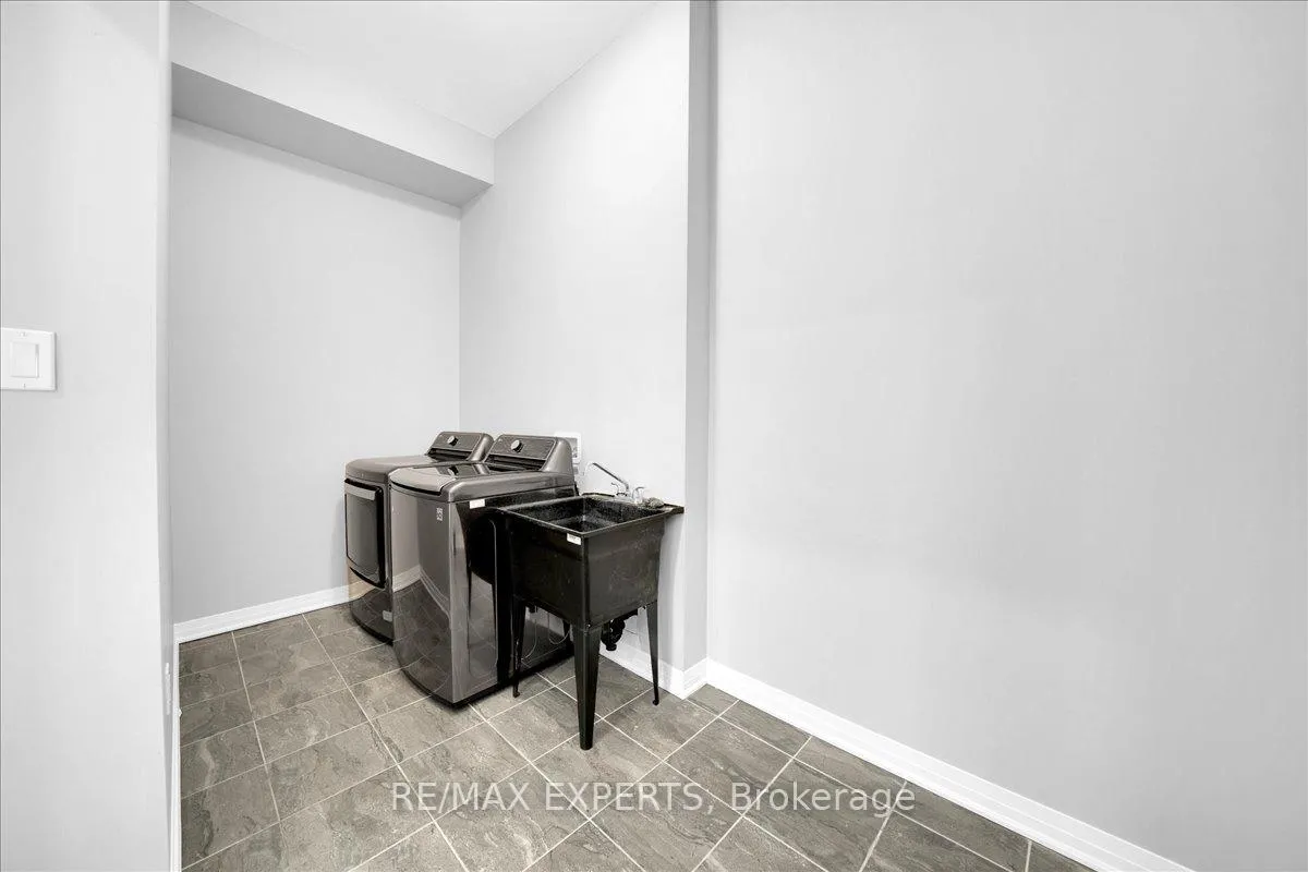 Photo 23 of 142 Martin Trail, New Tecumseth, Tottenham — HOMEH