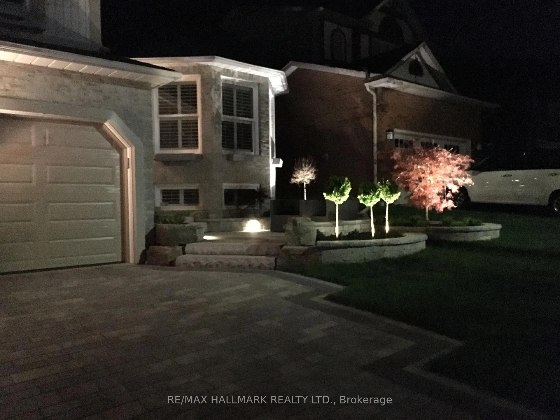 Photo 4 of 2004 Blairwood Court, Pickering, Liverpool — HOMEH