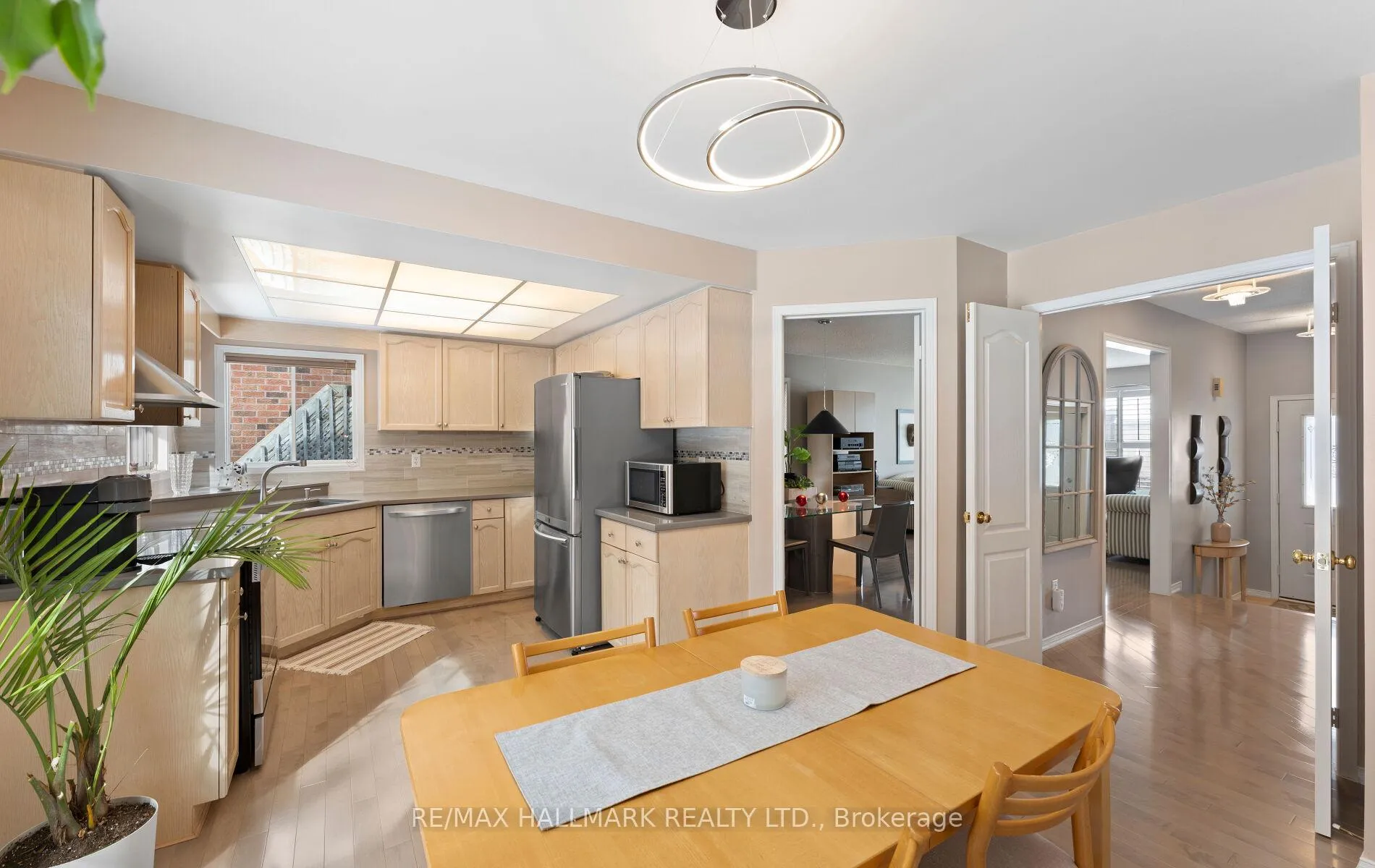 Photo 16 of 2004 Blairwood Court, Pickering, Liverpool — HOMEH