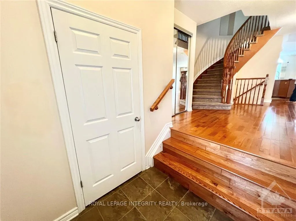 Photo 2 of 102 Brady Avenue, Ottawa, Kanata - Morgan's Grant/South March — HOMEH