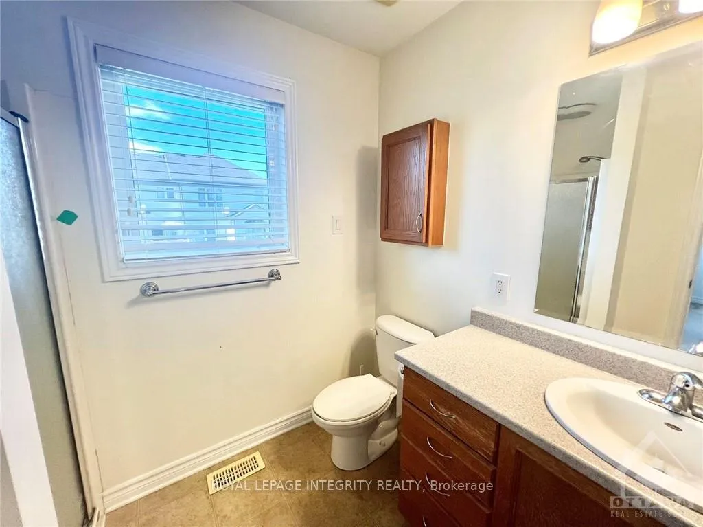 Photo 22 of 102 Brady Avenue, Ottawa, Kanata - Morgan's Grant/South March — HOMEH